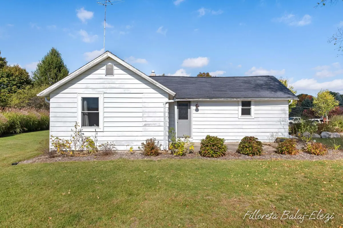 2925 Wiersma Street Ne, Cedar Springs, MI 49319 - #1