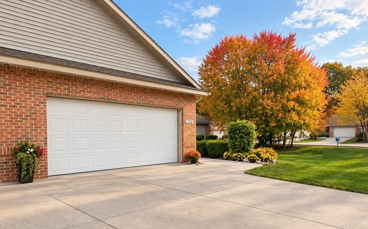 17570 Park Pl Circle, Spring Lake, MI 49456 - #1