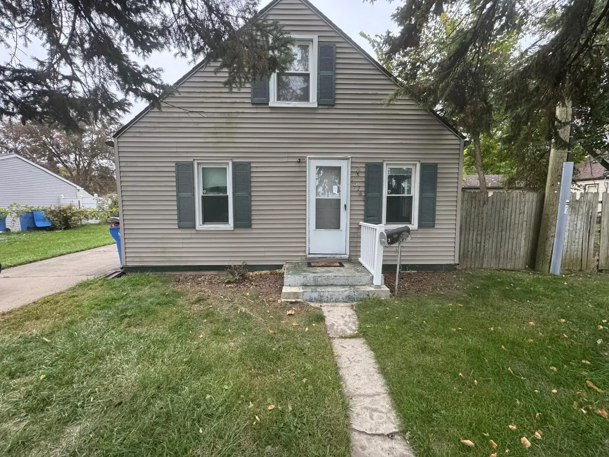 25741 SE Norfolk Street, Dearborn Heights, MI 48125 - #1