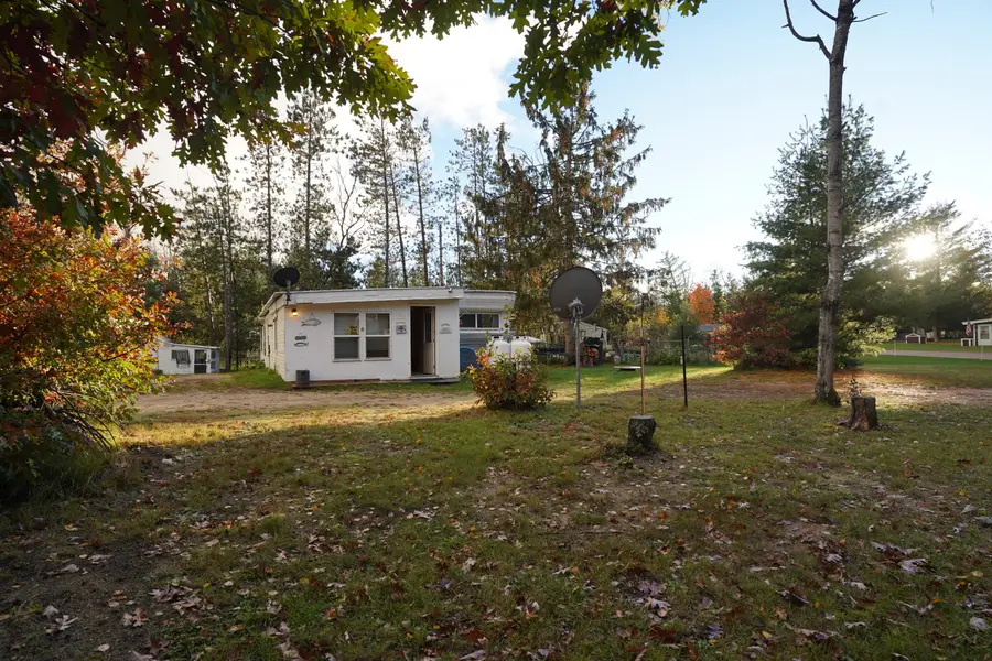 1383 W Palmer Avenue, Baldwin, MI 49304 - #2