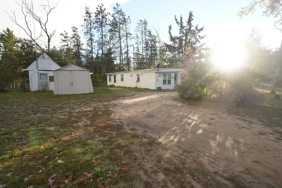1383 W Palmer Avenue, Baldwin, MI 49304 - #3