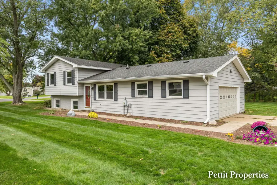 92 Aldon Lane, Ionia, MI 48846 - #2