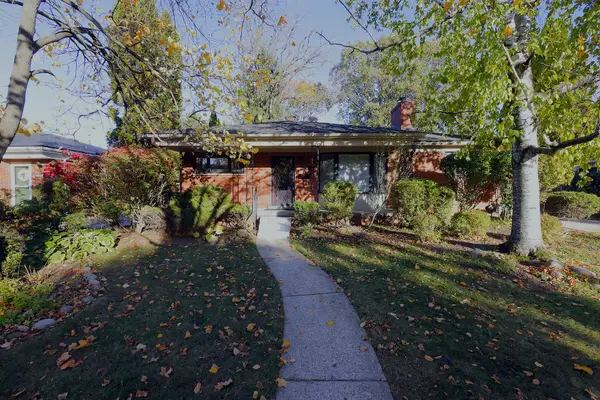 2421 Yorkshire Road, Ann Arbor, MI 48104