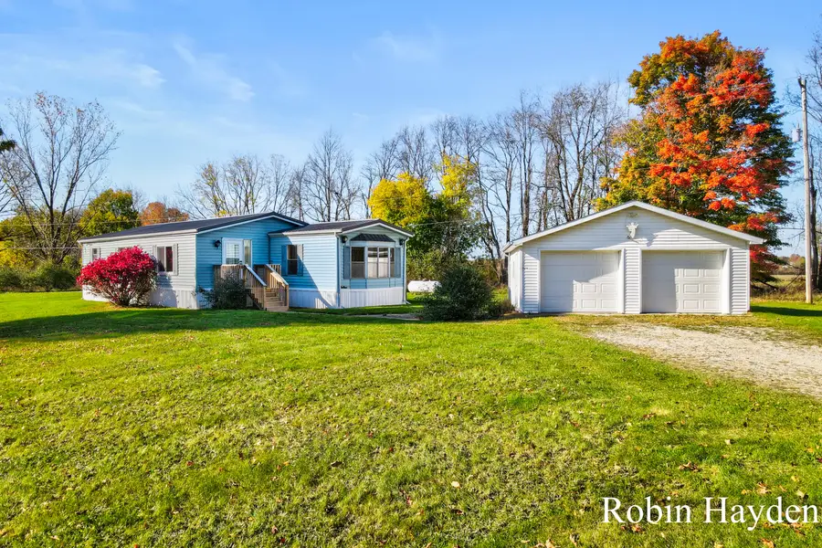 656 Peterson Road, Ionia, MI 48846 - #3