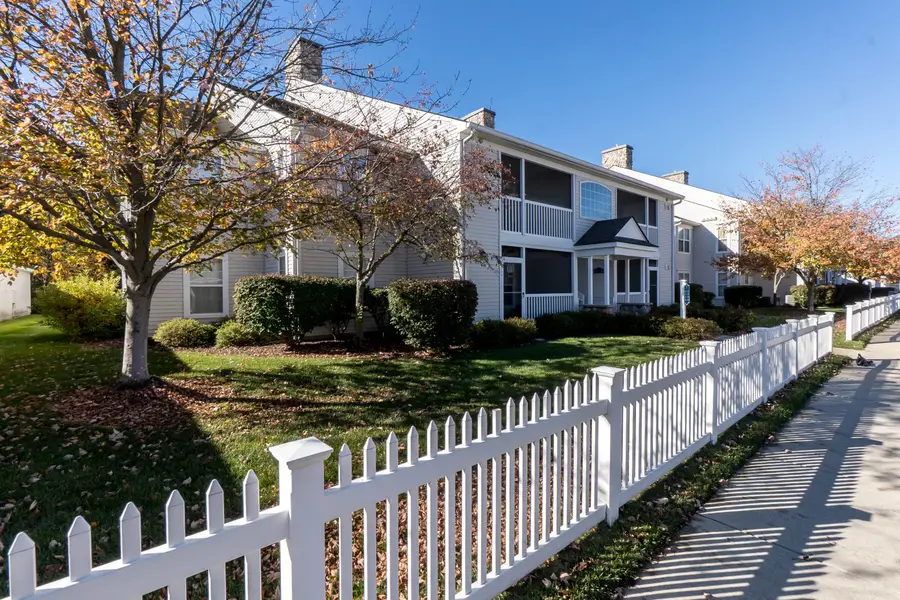 2818 S Knightsbridge Circle, Ann Arbor, MI 48105 - #2