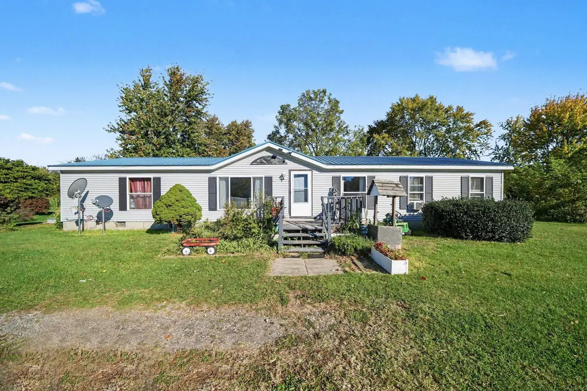 107 Eaton Street, Galien, MI 49113 - #1