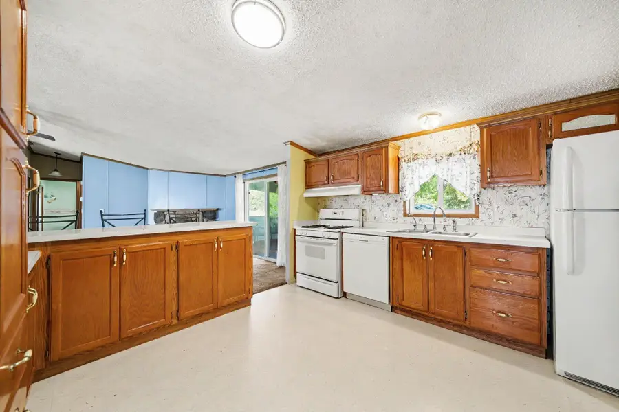 107 Eaton Street, Galien, MI 49113 - #2