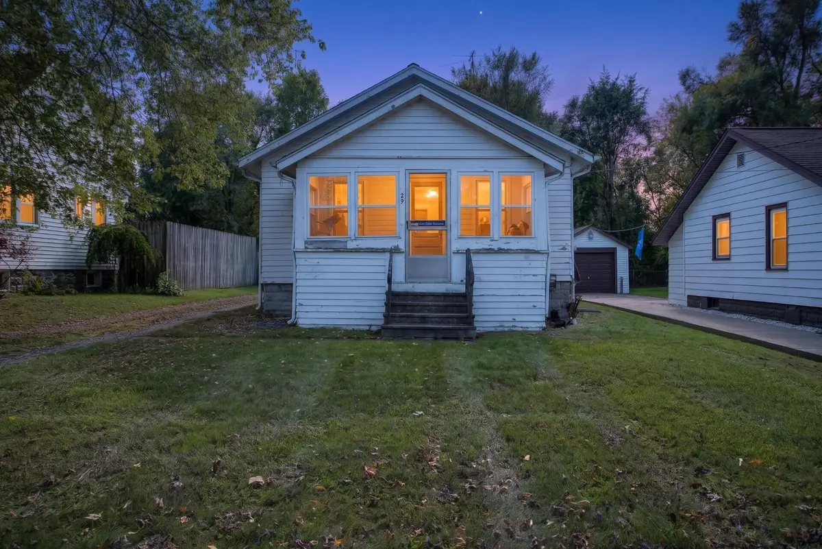 329 E South Street, Jackson, MI 49203 - #1