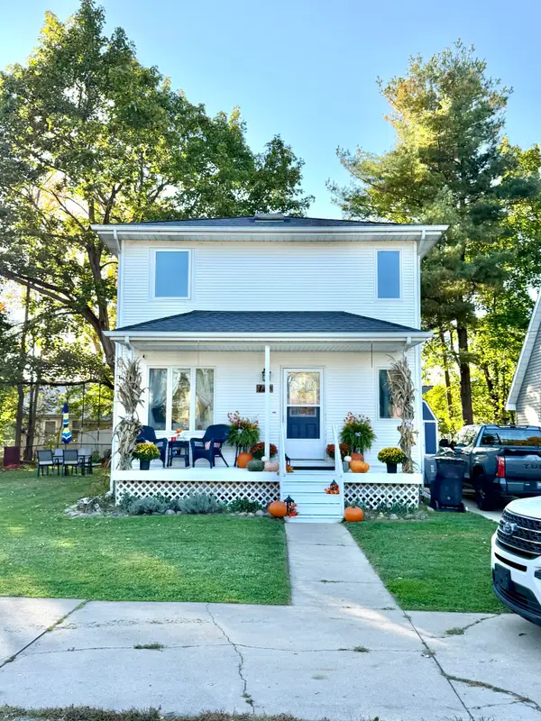 112 Walnut Street, Brooklyn, MI 49230