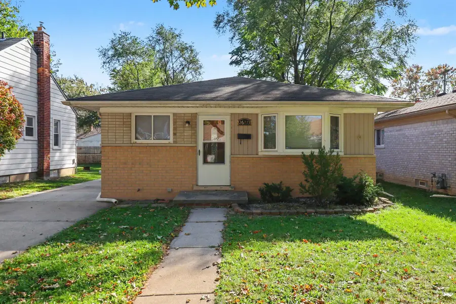 26273 Eton Avenue, Dearborn Heights, MI 48125 - #2