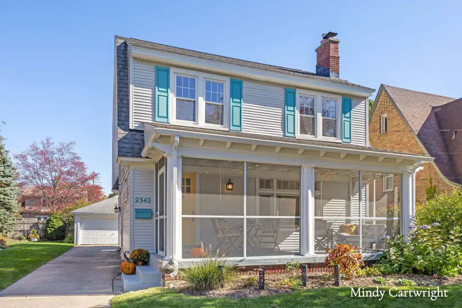 2342 Paris Avenue Se, Grand Rapids, MI 49507 - #2