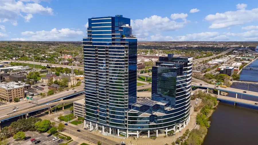 335 Bridge Street Nw #801, Grand Rapids, MI 49504 - #2