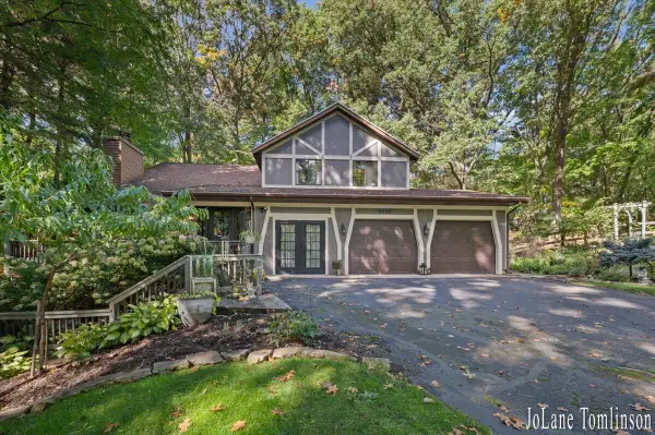 3525 Wild Rose Lane Ne, Grand Rapids, MI 49525
