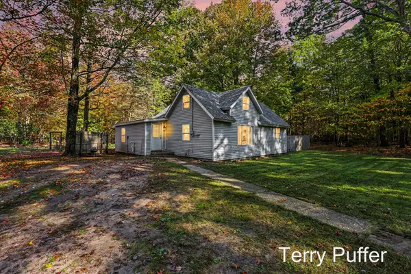 1466 N Scenic Drive, Muskegon, MI 49445