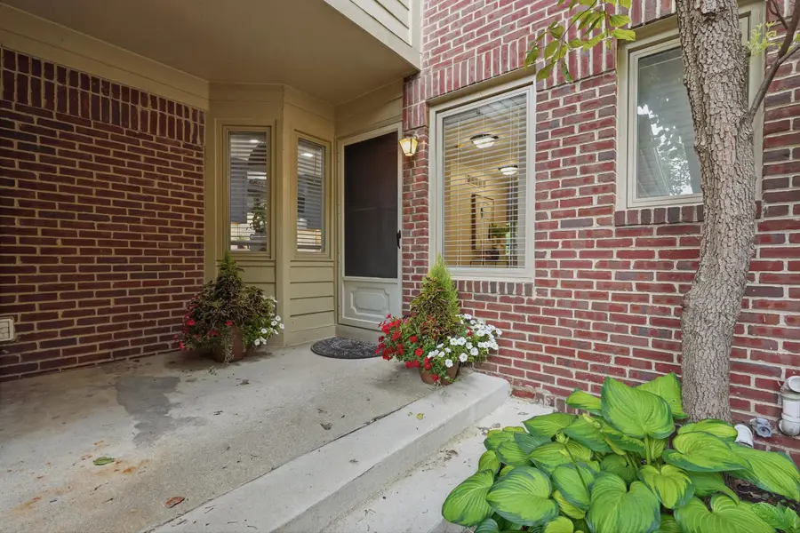 112 Ponds View Drive, Ann Arbor, MI 48103 - #2