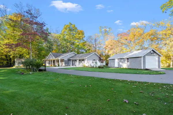 56160 Shady Lane, Three Rivers, MI 49093