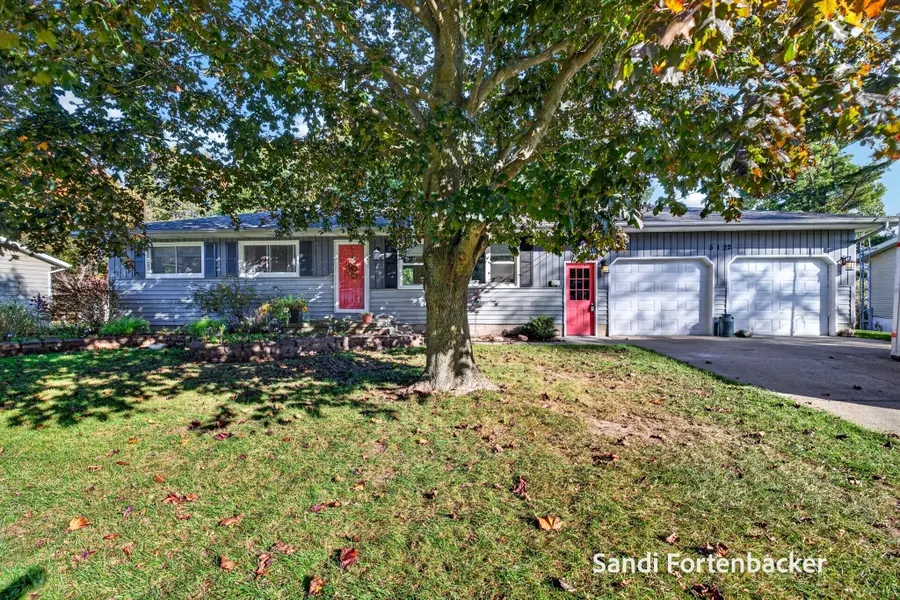 5122 Melmax Street, Norton Shores, MI 49441 - #2