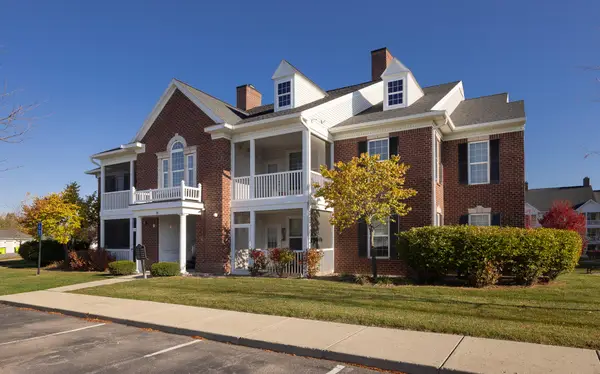1036 W Summerfield Gln Circle, Ann Arbor, MI 48103