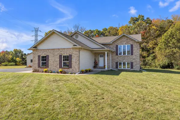 8970 High Creek Court, Saline, MI 48176