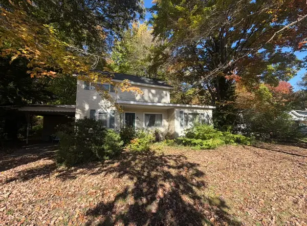 2072 W Giles Road, Muskegon, MI 49445