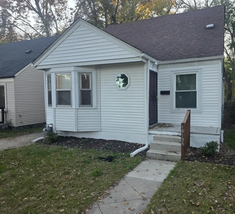 18135 Heyden Street, Detroit, MI 48219 - #2