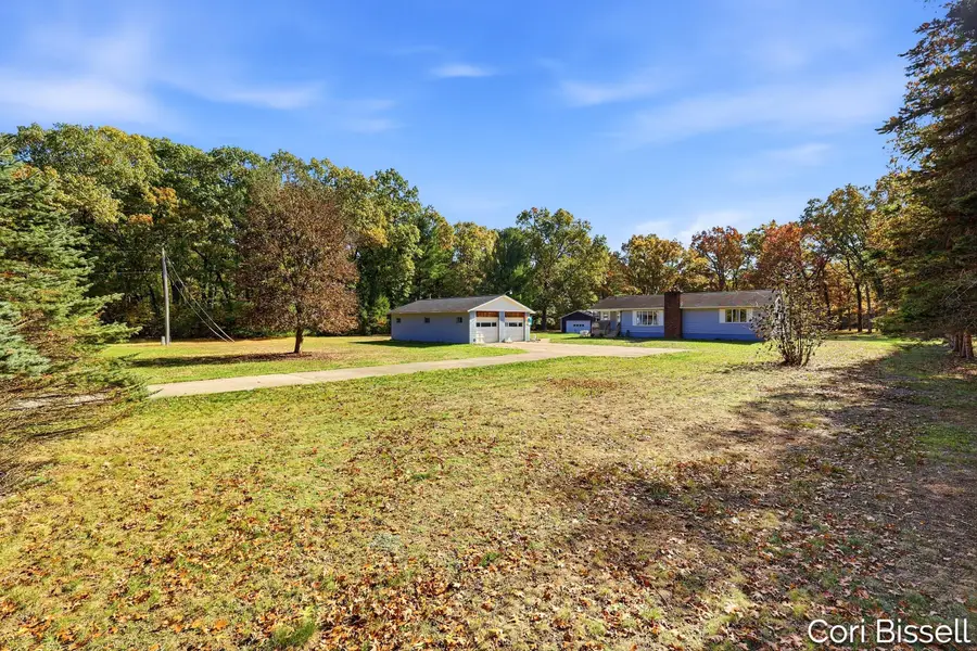 5885 E Summit Avenue, Fruitport, MI 49415 - #3