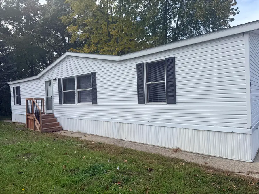 1481 Kenora Street, Norton Shores, MI 49444 - #2
