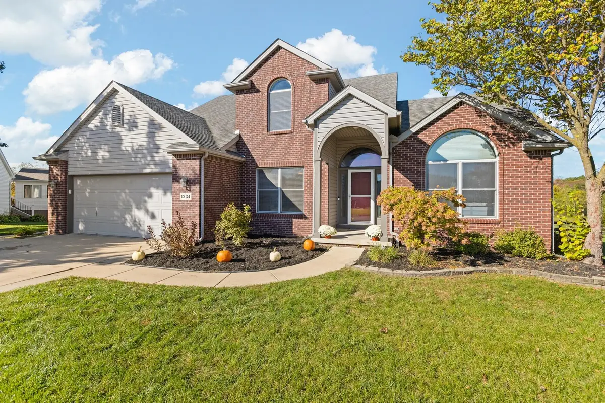 1234 Hackman Drive, Temperance, MI 48182 - #1