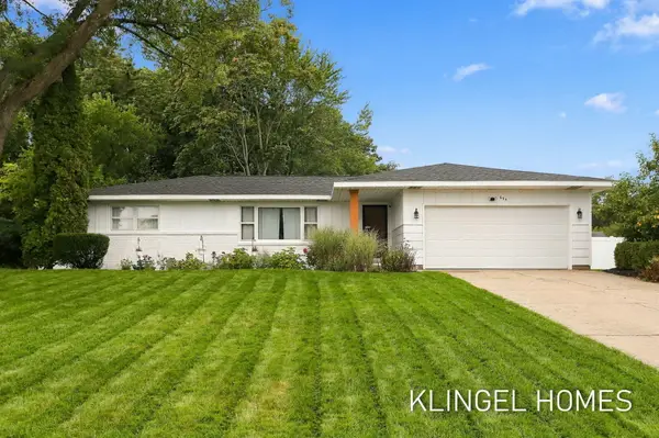 695 Glenwood Avenue, Muskegon, MI 49445