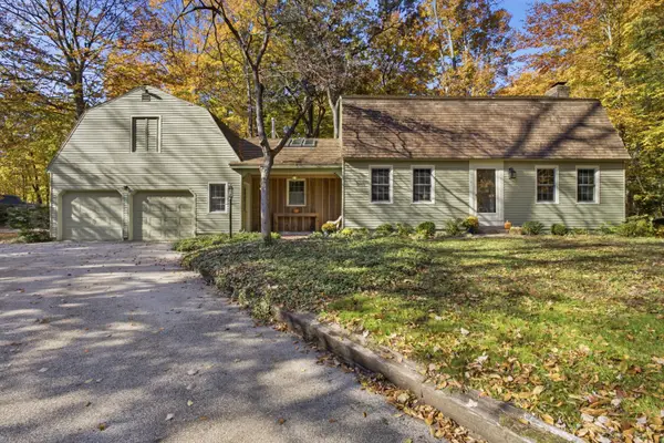 17741 Bayberry Drive, Spring Lake, MI 49456