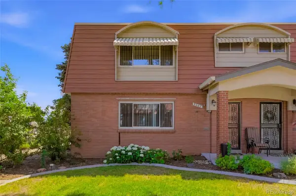 9207 E Center Avenue, Denver, CO 80247