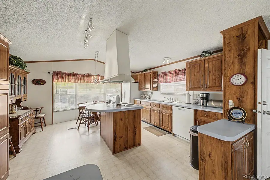 1801 W 92nd Avenue, Federal Heights, CO 80260 - #2