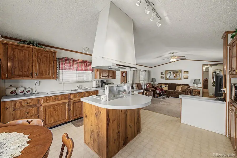 1801 W 92nd Avenue, Federal Heights, CO 80260 - #3