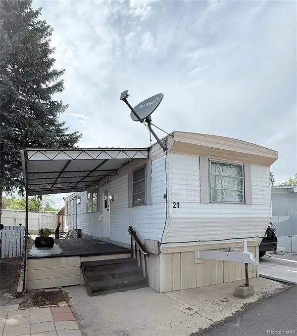 1050 S Pierce Street, Lakewood, CO 80226