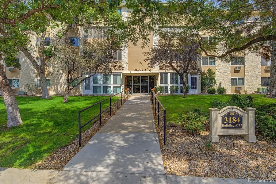 3184 S Heather Gardens Way #205, Aurora, CO 80014 - #2