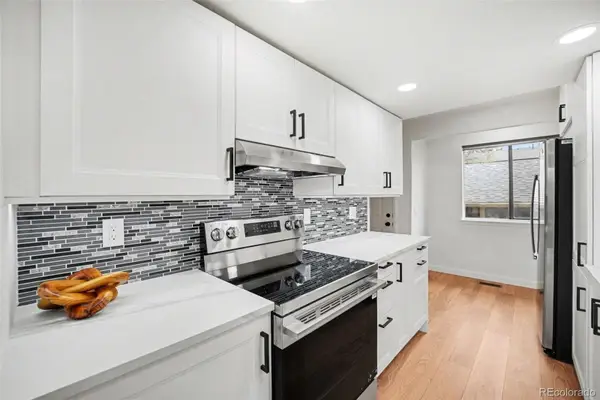 8711 Carr Loop, Arvada, CO 80005