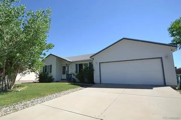 686 S Dumont Drive, Pueblo, CO 81007
