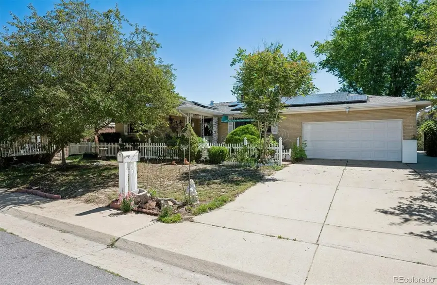 5014 Scranton Court, Denver, CO 80239 - #2