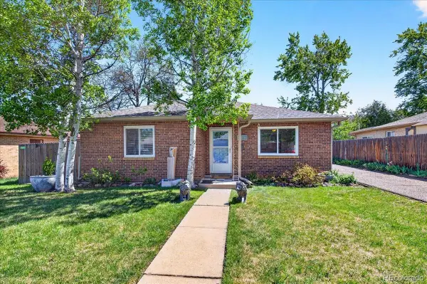 8122 W 17th Avenue, Lakewood, CO 80214