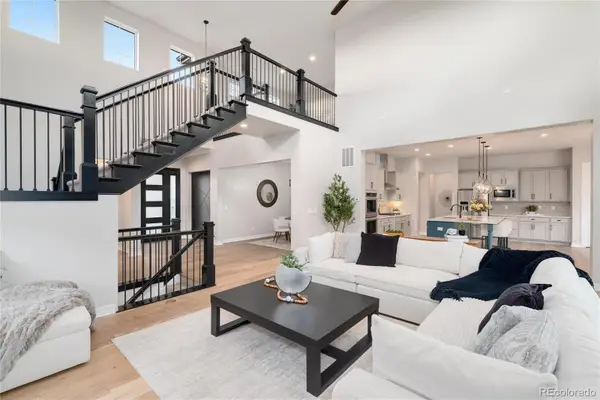 27500 E Lakeview Drive, Aurora, CO 80016