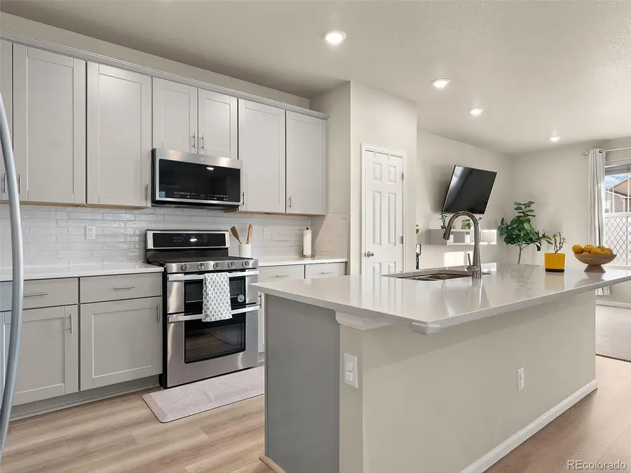 940 Morning Glory Road, Henderson, CO 80640 - #2