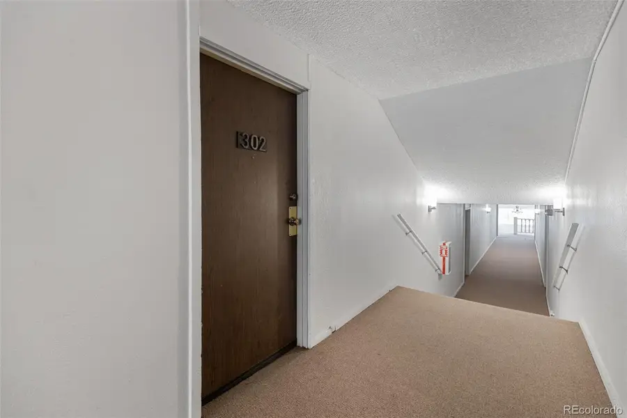 209 E Highline Circle #302, Centennial, CO 80122 - #3