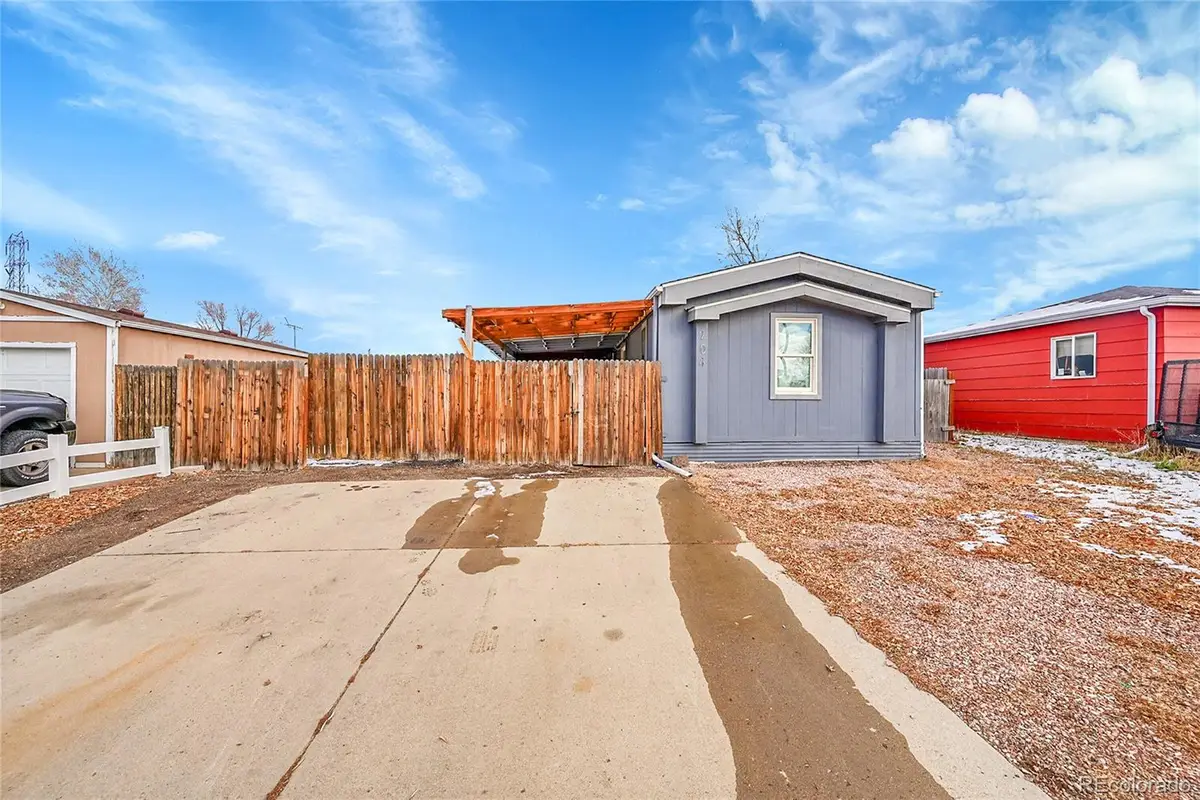 204 Zante Street, Lochbuie, CO 80603 - Image #1