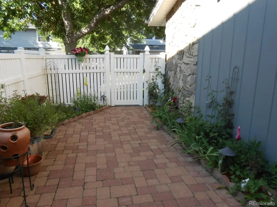 2827 S Xanadu Way, Aurora, CO 80014 - #3