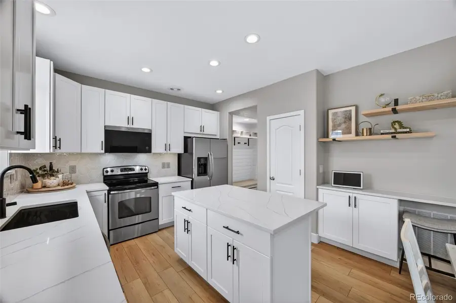 196 N Millbrook Street, Aurora, CO 80018 - #3