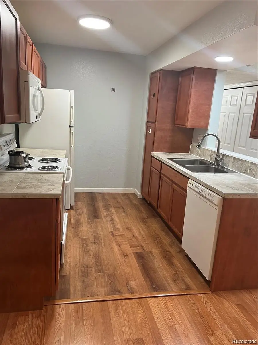 1075 S Elkhart Way #302, Aurora, CO 80012 - #2