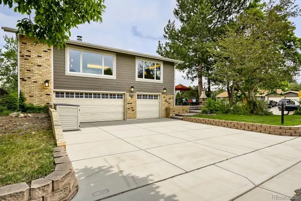 8107 W 71st Place, Arvada, CO 80004