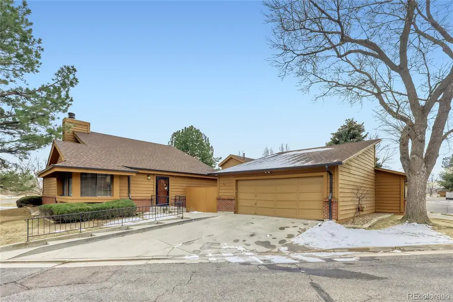 204 S Eagle Circle, Aurora, CO 80012 - Image #2