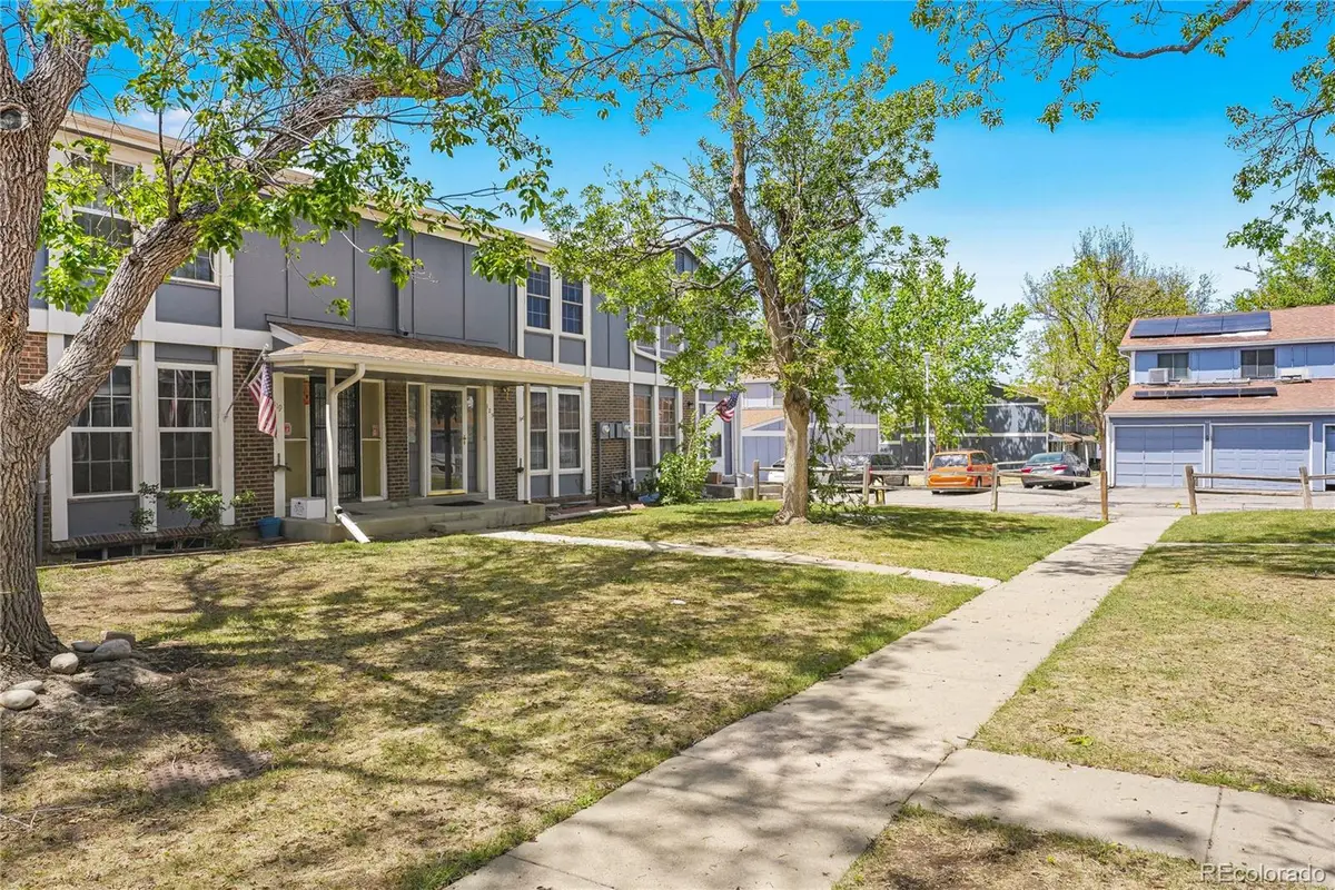 125 Paris Circle, Aurora, CO 80011 - #1