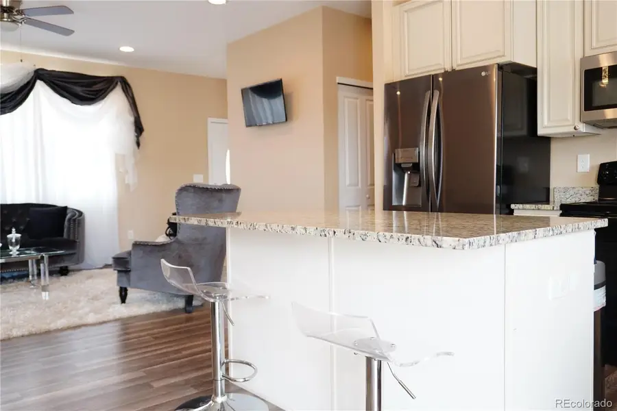 180 S 4th Avenue, Deer Trail, CO 80105 - #2